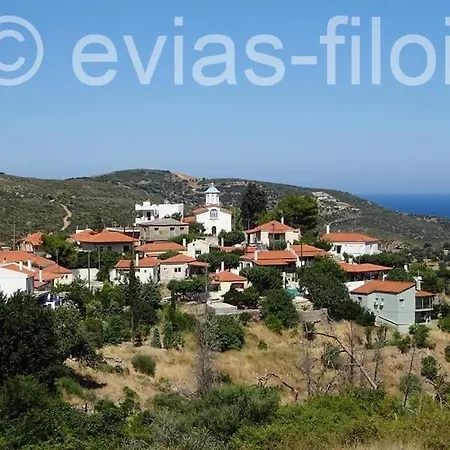 παραθαλασσιο σπιτι στην εξοχη Feriehus Tsakei