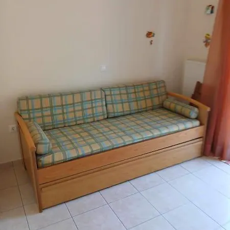 παραθαλασσιο σπιτι στην εξοχη Tsakei