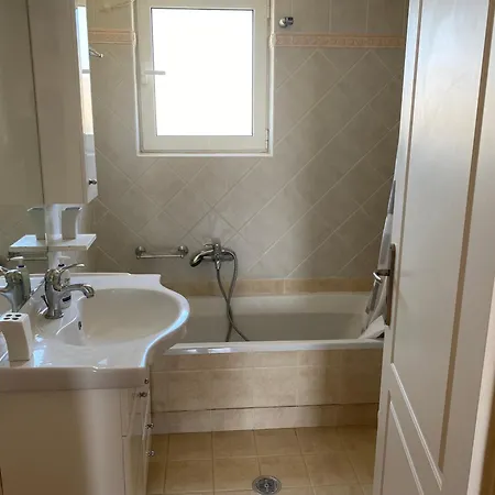 Feriehus παραθαλασσιο σπιτι στην εξοχη *